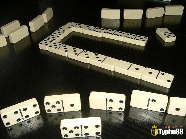 Tìm hiểu thông tin về trò chơi Domino